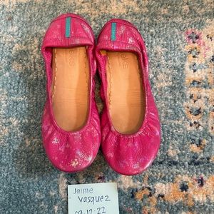 Custom paint pink tieks